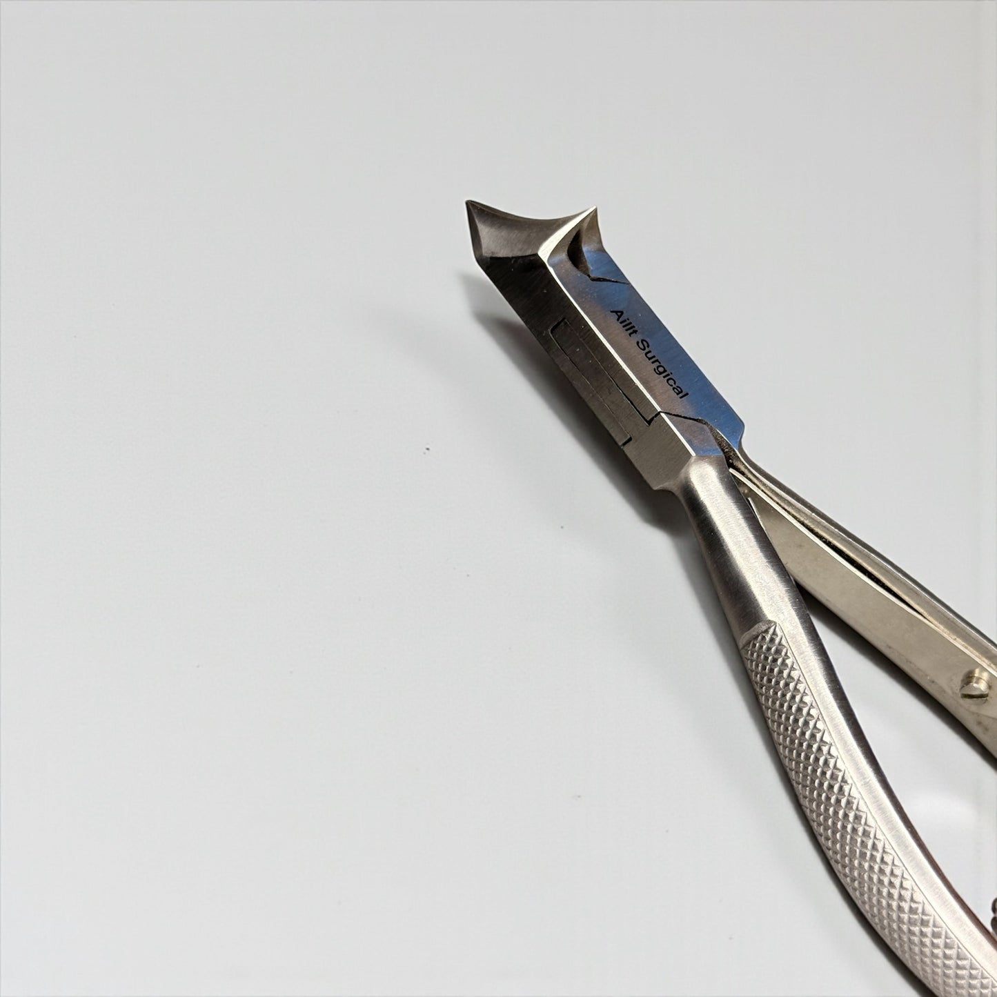 Tronchesina per unghie spesse